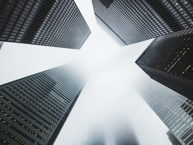 Oficinas e Industrias: Dos mercados en transición