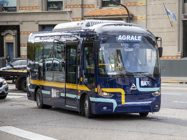 Ya circulan buses eléctricos en CABA