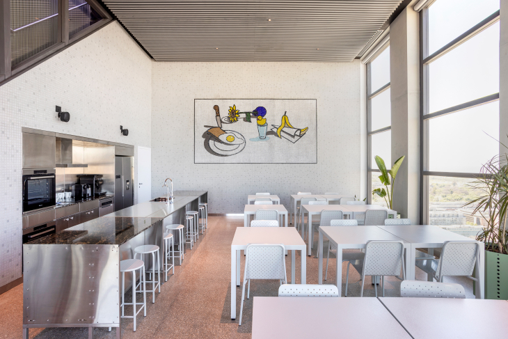 Una propuesta singular en el bajo porteño