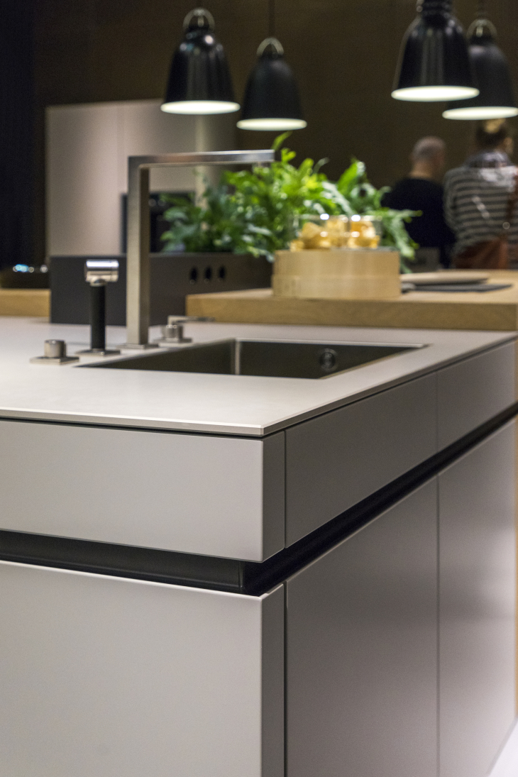 Holstein incorpora Neolith a su portfolio