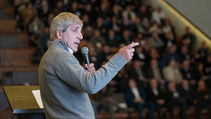 Caputo a los desarrolladores:  “Es momento de invertir, tomar riesgo y ser más competitivos”