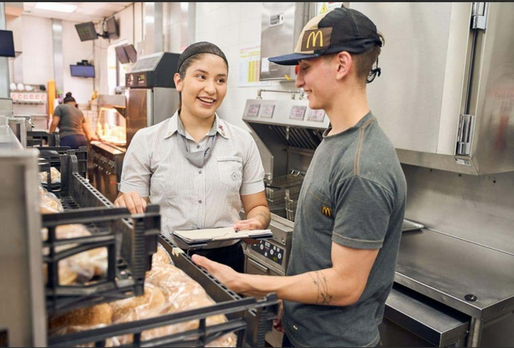 McDonald’s abre un nuevo local en Mar del Plata y suma 70 puestos de trabajo para jóvenes